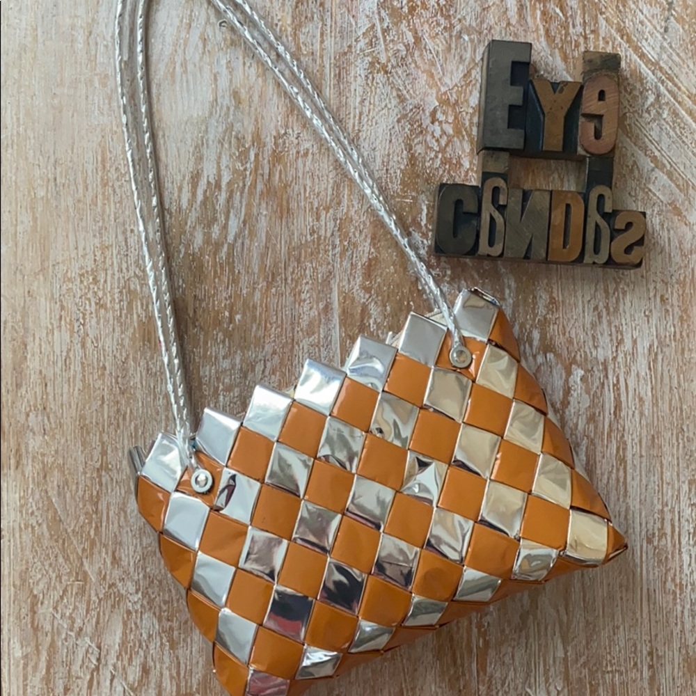♻️Recycled Juice Box Purse - Picture 1 of 8